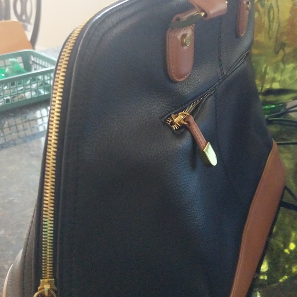 Joy & Iman Top Handle Pebble Bag Satchel Handbag /Charm - Picture 10 of 12